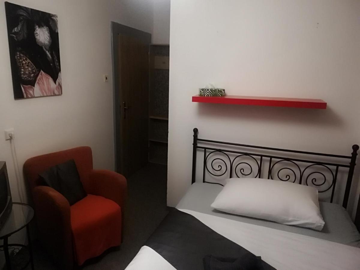 Orbis Hotel Prague Exterior photo